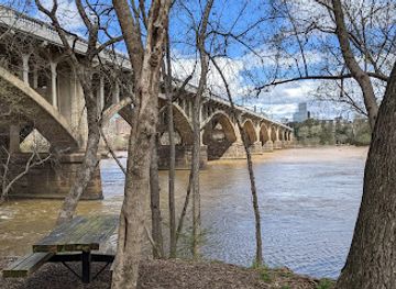 south-carolina/columbia-riverfront-park/landmark/west-columbia-riverwalk-park-and-amphitheater