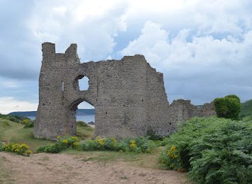 united-kingdom/west-glamorgan/landmark/three-cliffs-bay
