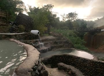 dominica/saint-andrew/landmark/screw-s-sulfur-spas