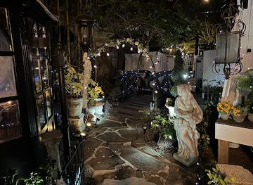 florida/sarasota/landmark/the-garden-room-cafe-at-shoogie-boogies