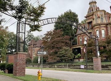 ohio/appalachian-ohio/landmark/julia-ann-square-historic-district