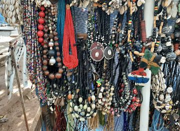 the-gambia/lower-baddibu/landmark/senegambia-craft-market