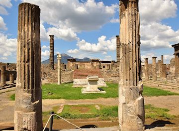 italy/pompeii/forum-of-pompeii/landmark/scavi-di-pompei