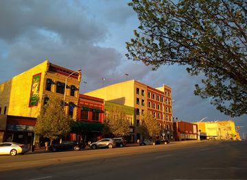 kansas/topeka/landmark/two-wolves-studio-artist-den