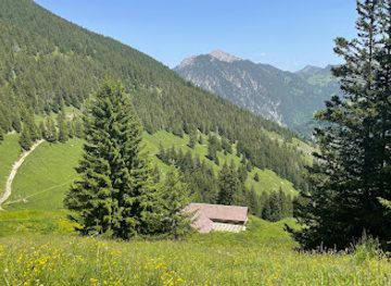 liechtenstein/schaaner-panoramaweg/landmark/mittelpunkt-von-liechtenstein