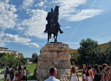 albania/librazhd/landmark/bujar-lako-square