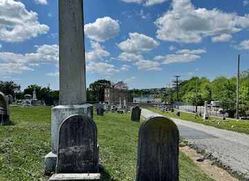 maryland/baltimore/landmark/gravestone-of-henry-lightner-the-drummer-boy-at-fort-mchenry