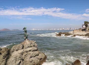 mexico/mazatlan/landmark/the-diver