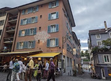 switzerland/zurich/niederdorf/landmark/niederdorfstrasse
