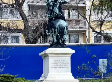 Huszár-szobor