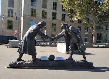 france/versailles/landmark/pl-de-finlande