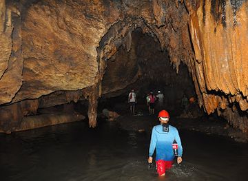 philippines/mimaropa/landmark/bagumbungan-cave