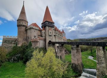 romania/hunedoara/landmark/the-drummer-s-tower
