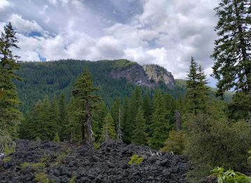 oregon/cascade-mountains/landmark/upper-proxy-falls