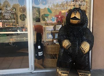 new-mexico/ruidoso/landmark/the-faithful-fern-co
