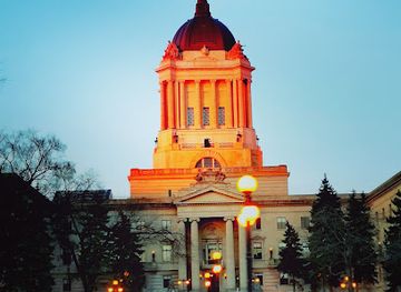 canada/winnipeg/osborne-village/landmark/holocaust-memorial