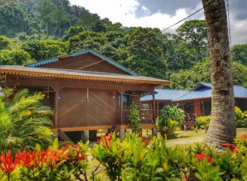 malaysia/tioman-island/landmark/bayu-tioman-beach