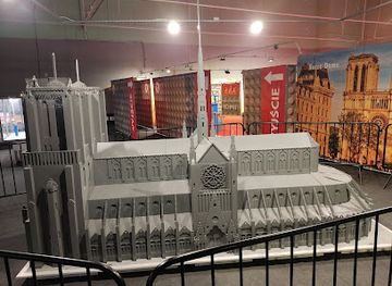 poland/gliwice/landmark/wystawa-budowli-z-klockow-lego-gliwice