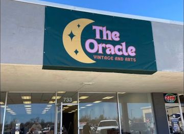oklahoma/moore/landmark/the-oracle-vintage-arts