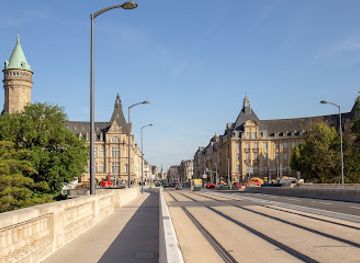 belgium/luxembourg/landmark/pont-adolphe