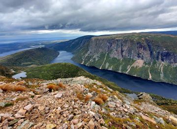 canada/gros-morne-national-park/landmark/gros-morne-mountain-hiking-trail