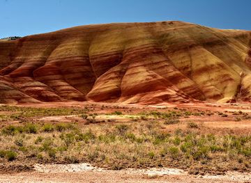 oregon/painted-hills/landmark/john-day-fossil-beds-national-monument-painted-hills-unit