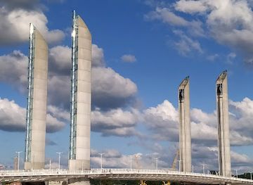france/bordeaux/landmark/pont-jacques-chaban-delmas