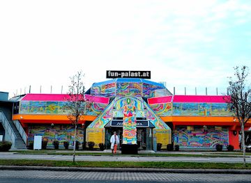 austria/vienna/liesing/landmark/gustav-klimt-denkmal