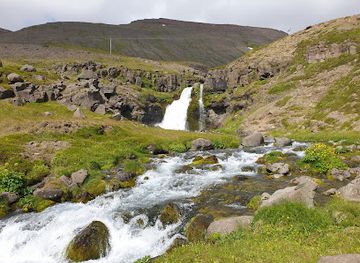 iceland/dynjandi-waterfall/landmark/gljufurarfoss-waterfall