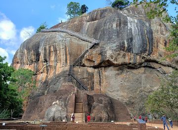 sri-lanka/sigiriya/landmark/sigiriya-fortress-ticket-counter-for-locals