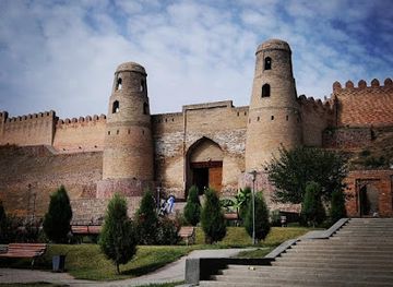 tajikistan/vahdat/landmark/hisor-fortress