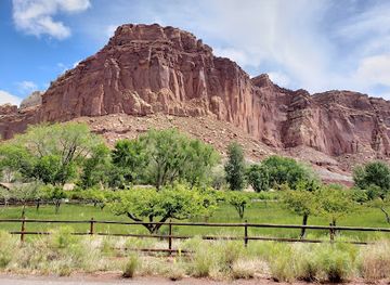 utah/canyonlands/landmark/gifford-homestead