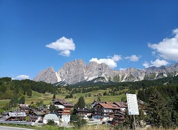 italy/cortina-d-ampezzo/landmark/al-camin