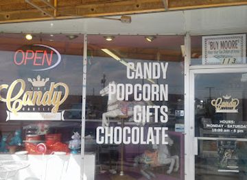 oklahoma/moore/landmark/the-candy-castle-popcorn-palace-ice-cream-parlor