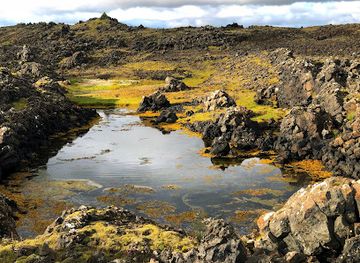 iceland/reykjanes-peninsula/landmark/hopsnes-lighthouse