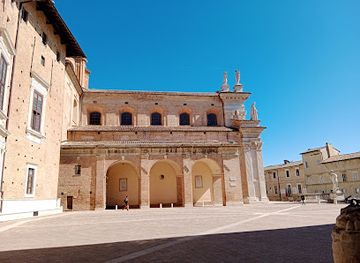 italy/urbino/landmark/museo-diocesano-albani