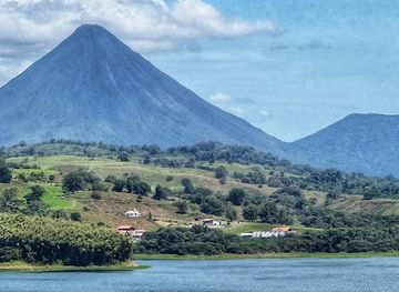 costa-rica/arenal-volcano-area/landmark/lake-arenal
