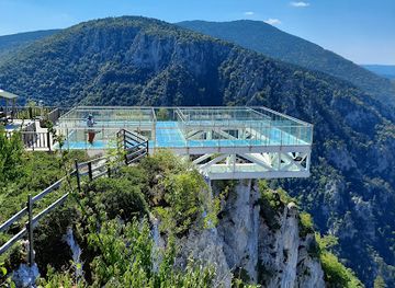 turkiye/black-sea-region/landmark/catak-kanyonu-cam-seyir-terasi