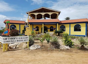 belize/hopkins/landmark/garimaya-gift-shop