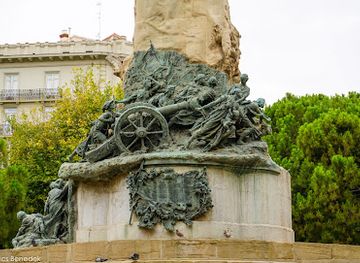 spain/zaragoza/landmark/plaza-de-los-sitios-zaragoza