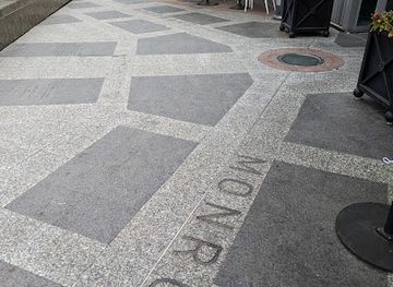 michigan/detroit/landmark/detroit-s-point-of-origin-marker