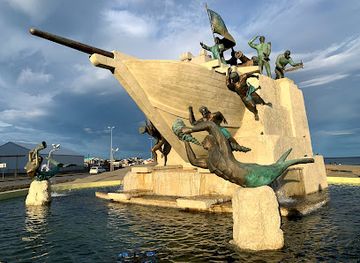 chile/punta-arenas/landmark/costanera