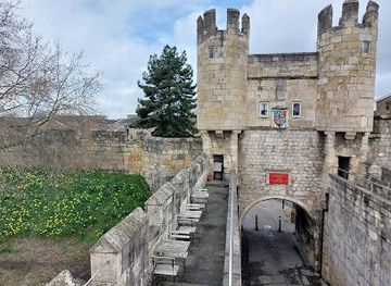 united-kingdom/york/landmark/walmgate-bar