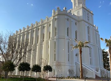 utah/st-george/landmark/st-george-utah-temple