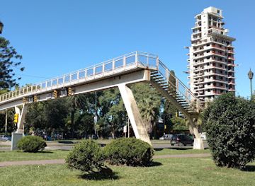 argentina/rosario/barrio-alberdi/landmark/plaza-alberdi