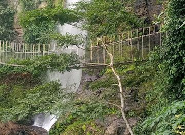 ghana/afife/landmark/ote-waterfall