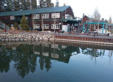 california/tahoe-city/landmark/tahoe-city-dock