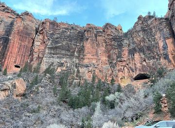 utah/bryce-canyon-national-park/landmark/zion-mount-carmel-tunnel-east-entrance