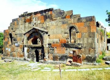 armenia/aragatsotn/landmark/holy-mother-of-god-cathedral-tsiranavor-church