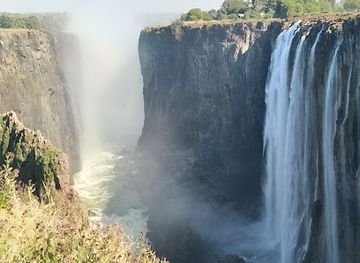 zambia/victoria-falls/landmark/the-boiling-pot-victoria-falls-zambia